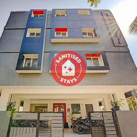 Oyo Townhouse 74871 Thoraipakkam Hotel Csennai Kültér fotó