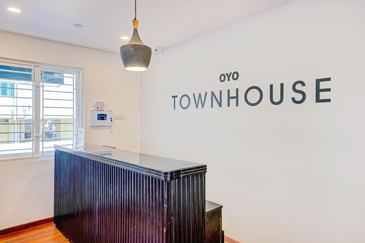 Oyo Townhouse 74871 Thoraipakkam Hotel Csennai Kültér fotó