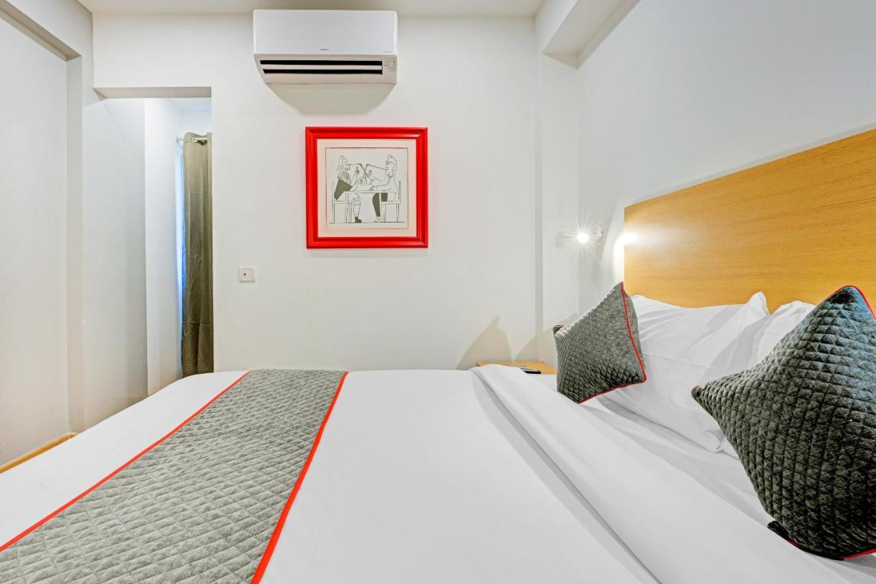Oyo Townhouse 74871 Thoraipakkam Hotel Csennai Kültér fotó