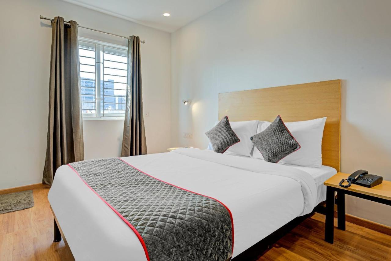 Oyo Townhouse 74871 Thoraipakkam Hotel Csennai Kültér fotó