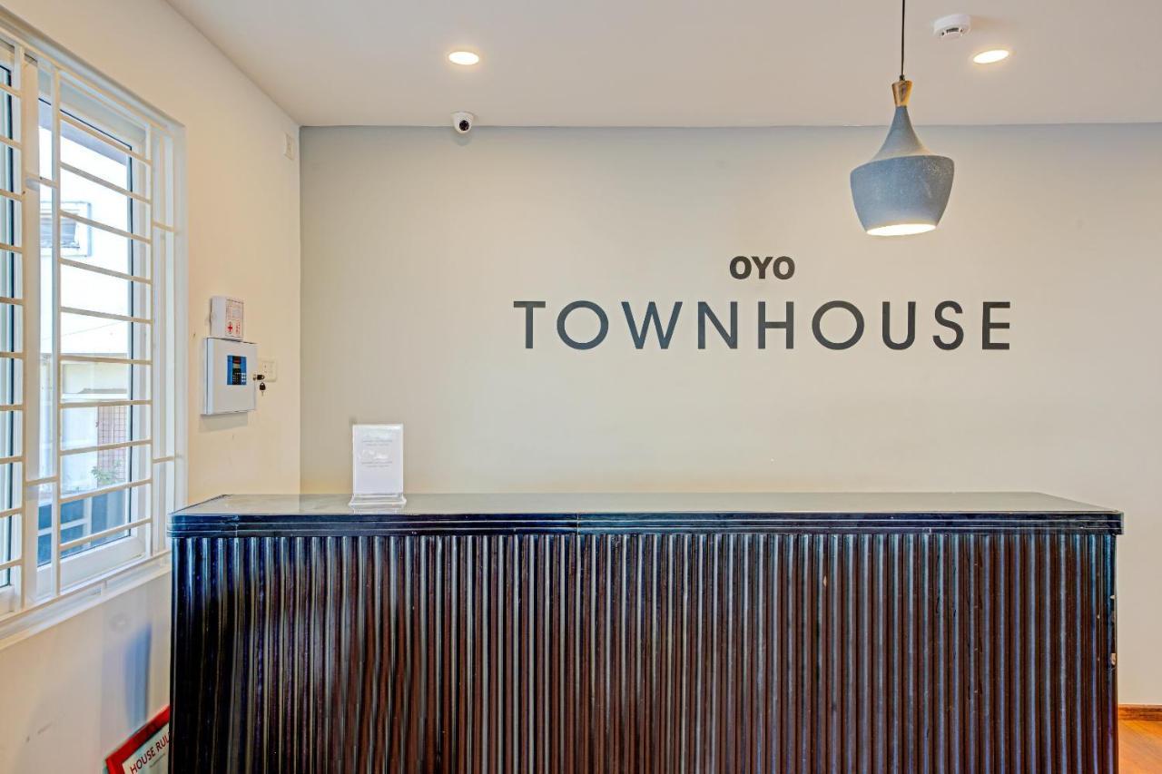 Oyo Townhouse 74871 Thoraipakkam Hotel Csennai Kültér fotó
