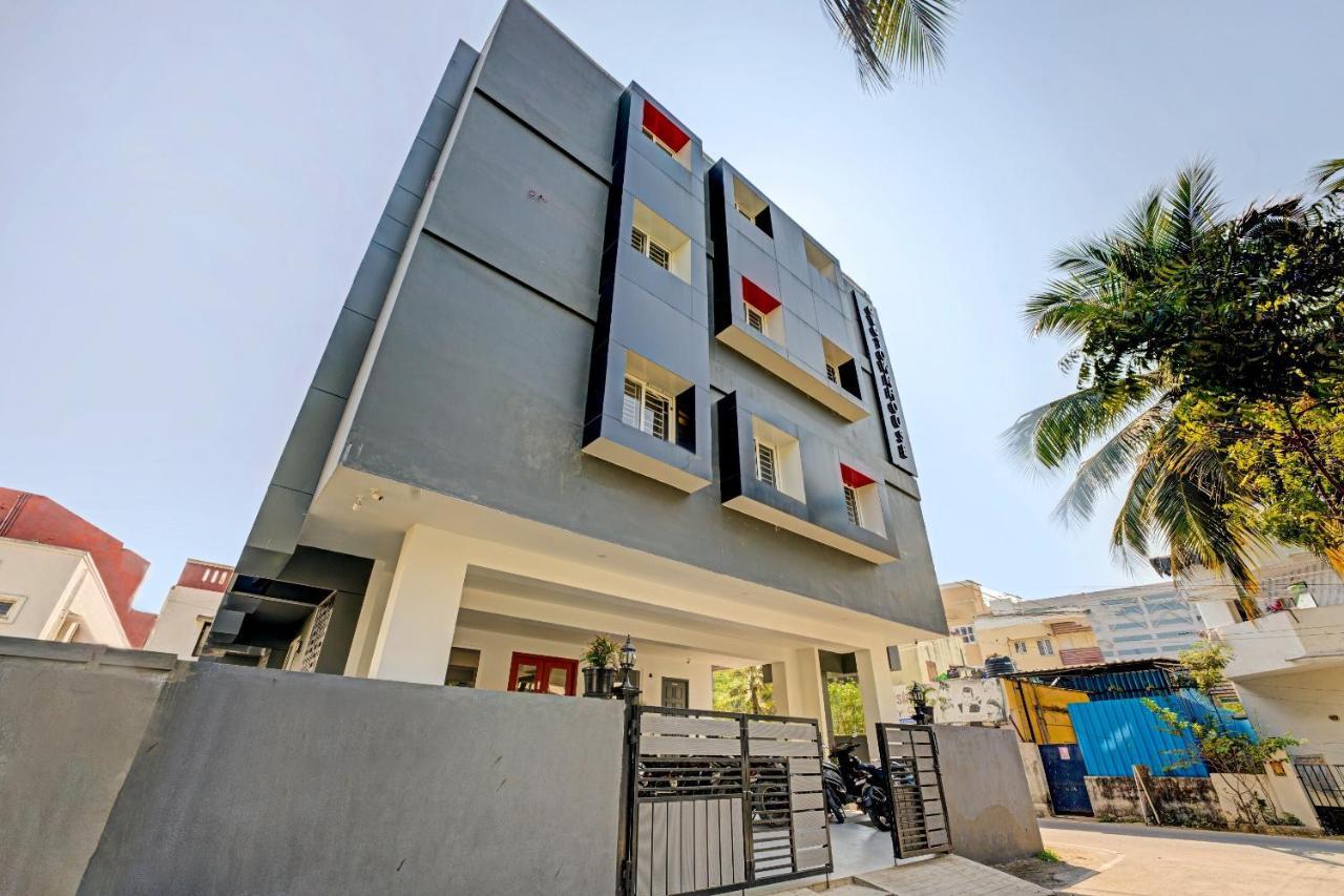 Oyo Townhouse 74871 Thoraipakkam Hotel Csennai Kültér fotó